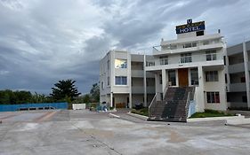 Srinivasa Hotel